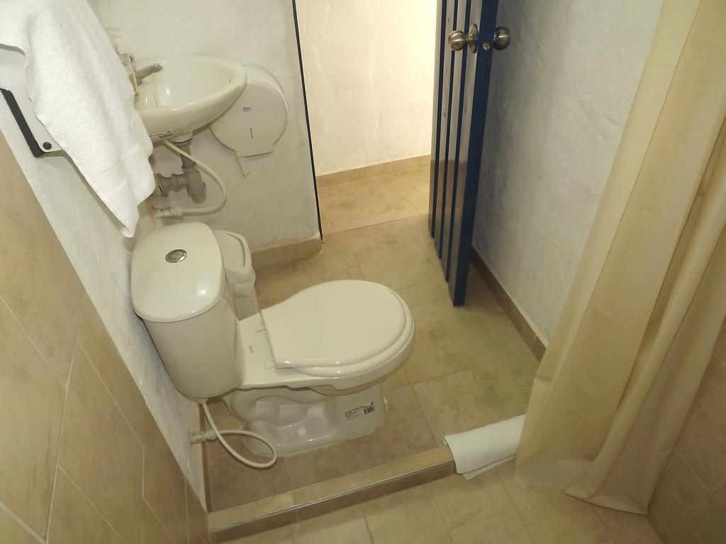 Double Room Balcony Private Bathroom